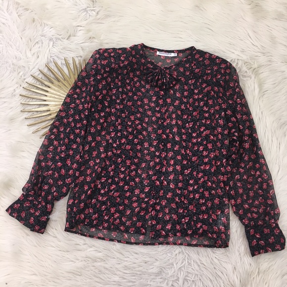 Ann Taylor Tops - ❤️{3/$25} VTG Ann Taylor Sheer Floral Blouse